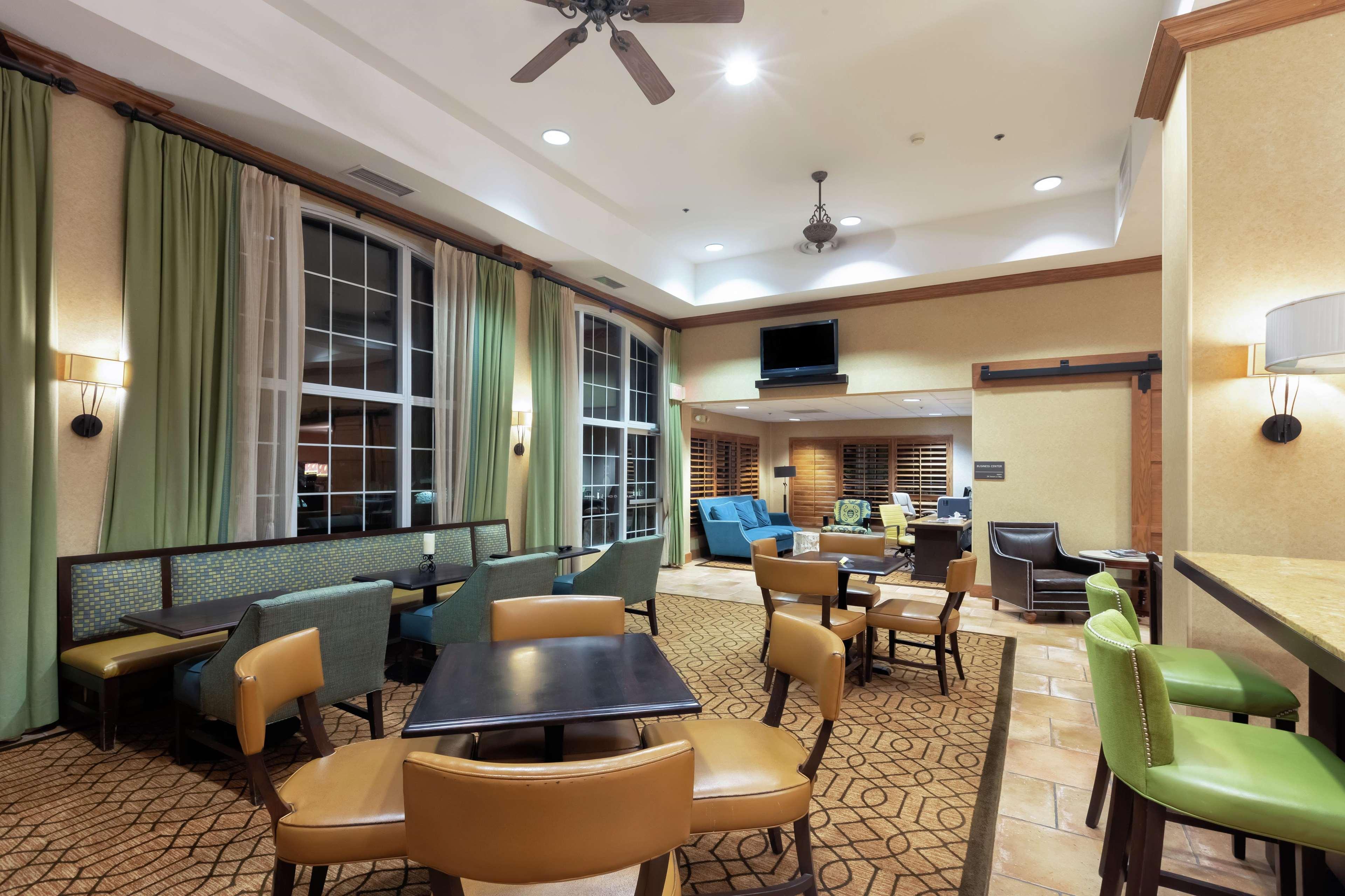 Hampton Inn & Suites-Austin Airport Exterior photo